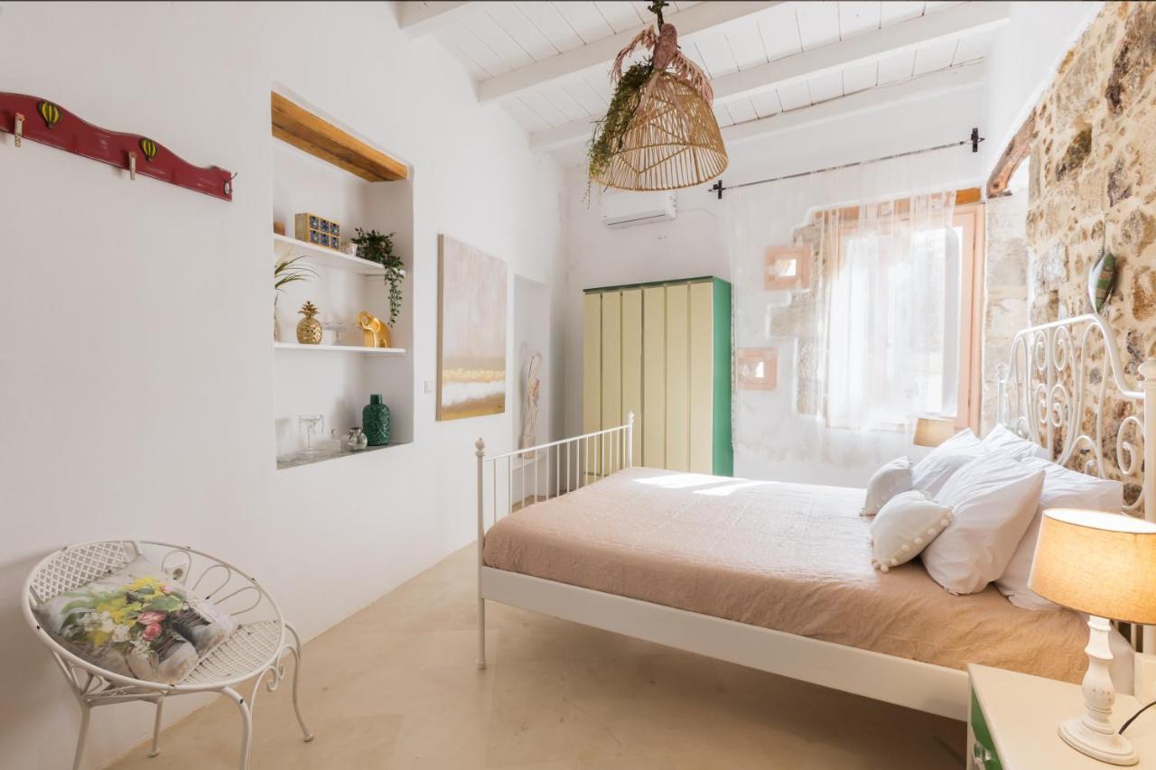 Stema Luxury Escape, Rooftop Jacuzzi & Panoramic Views Atsipopoulo Exterior photo